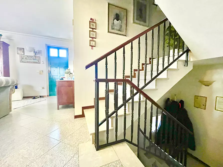 Immagine 15 di Villetta a schiera in vendita  a Camaiore