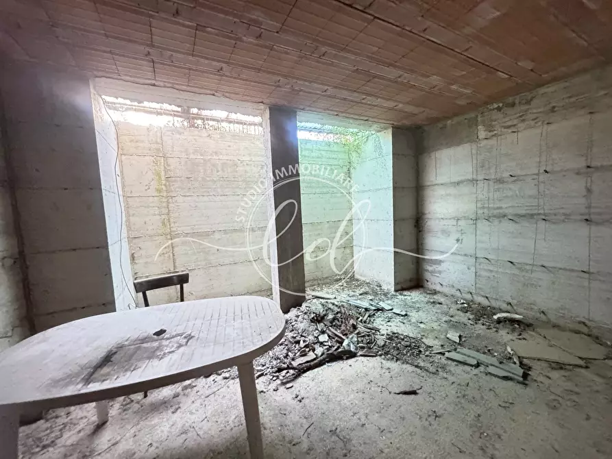 Immagine 38 di Porzione di casa in vendita  a Seravezza