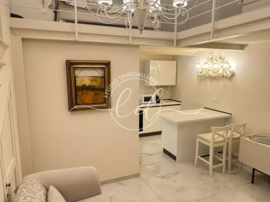 Immagine 39 di Loft/Open space in vendita  a Pietrasanta