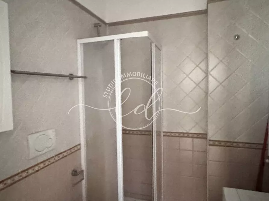 Immagine 16 di Bilocale in vendita  a Pietrasanta