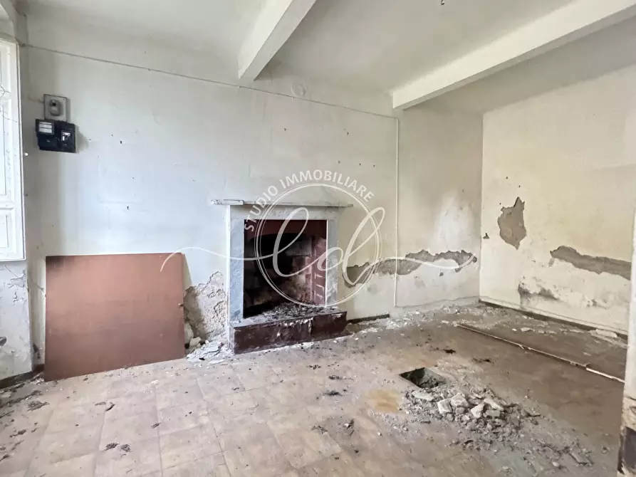 Immagine 9 di Casa indipendente in vendita  a Pietrasanta