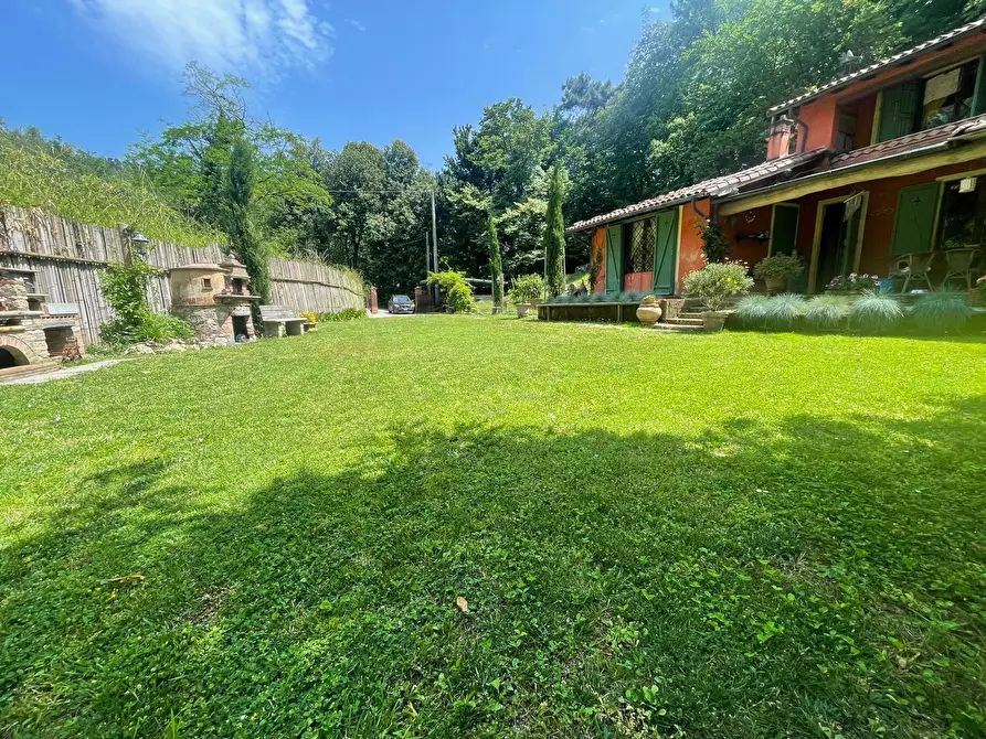 Immagine 46 di Casa indipendente in vendita  a Camaiore