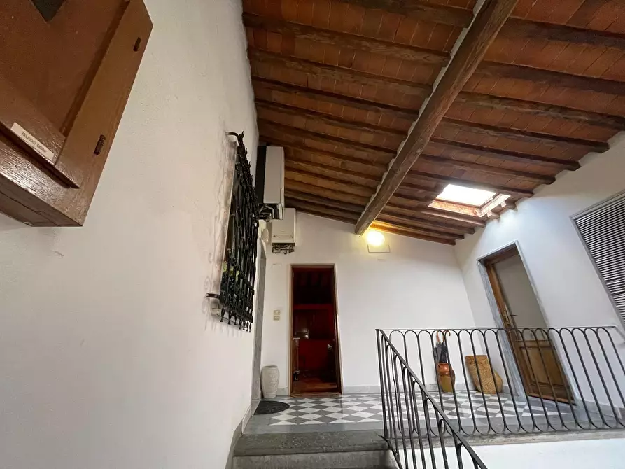 Immagine 41 di Mansarda in affitto  a Pietrasanta