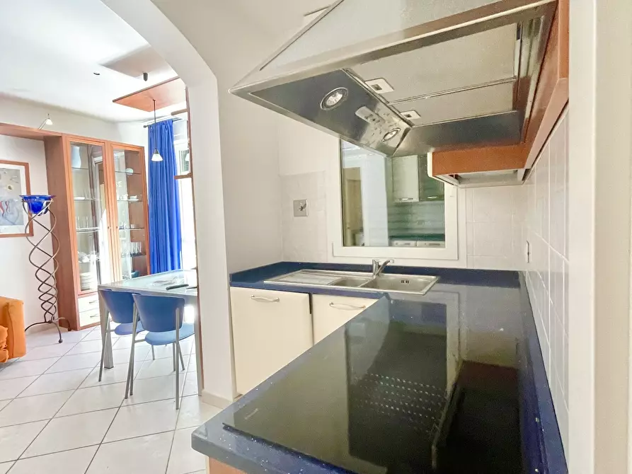 Immagine 9 di Quadrilocale in affitto  a Pietrasanta