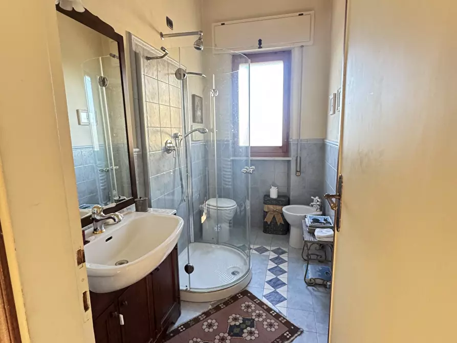 Immagine 18 di Quadrilocale in vendita  a Pietrasanta