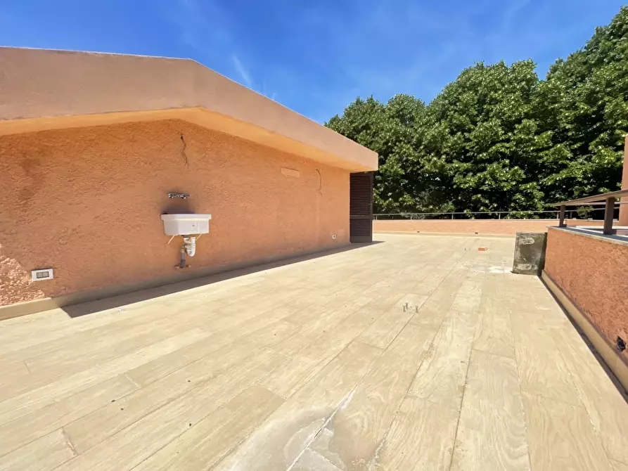 Immagine 71 di Porzione di casa in affitto  a Pietrasanta