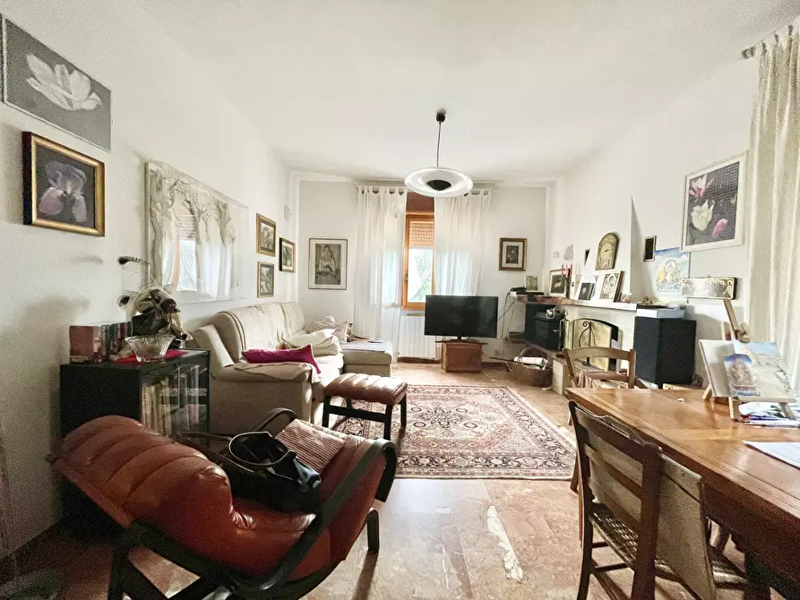 Immagine 51 di Casa indipendente in vendita  a Seravezza