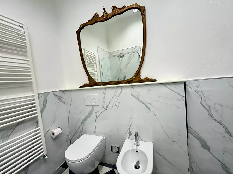 Immagine 86 di Rustico / casale in vendita  a Pietrasanta