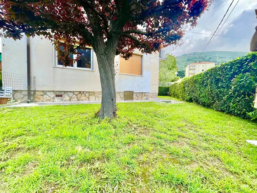 Immagine 22 di Quadrilocale in vendita  a Pietrasanta