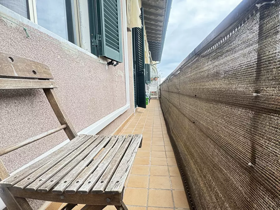 Immagine 17 di Quadrilocale in affitto  a Pietrasanta
