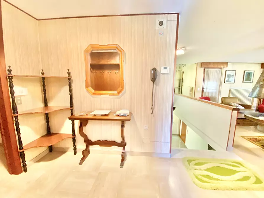 Immagine 37 di Casa indipendente in vendita  a Seravezza