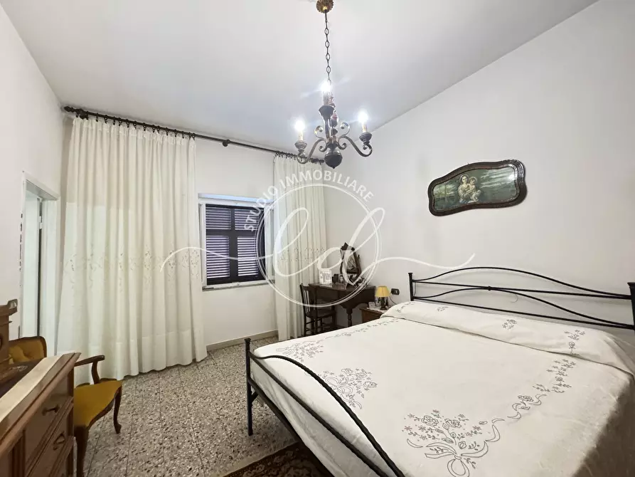 Immagine 38 di Porzione di casa in vendita  a Pietrasanta