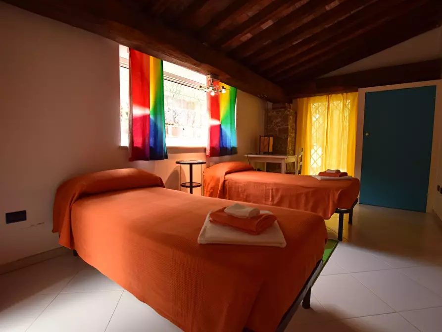 Immagine 20 di Casa indipendente in vendita  a Camaiore