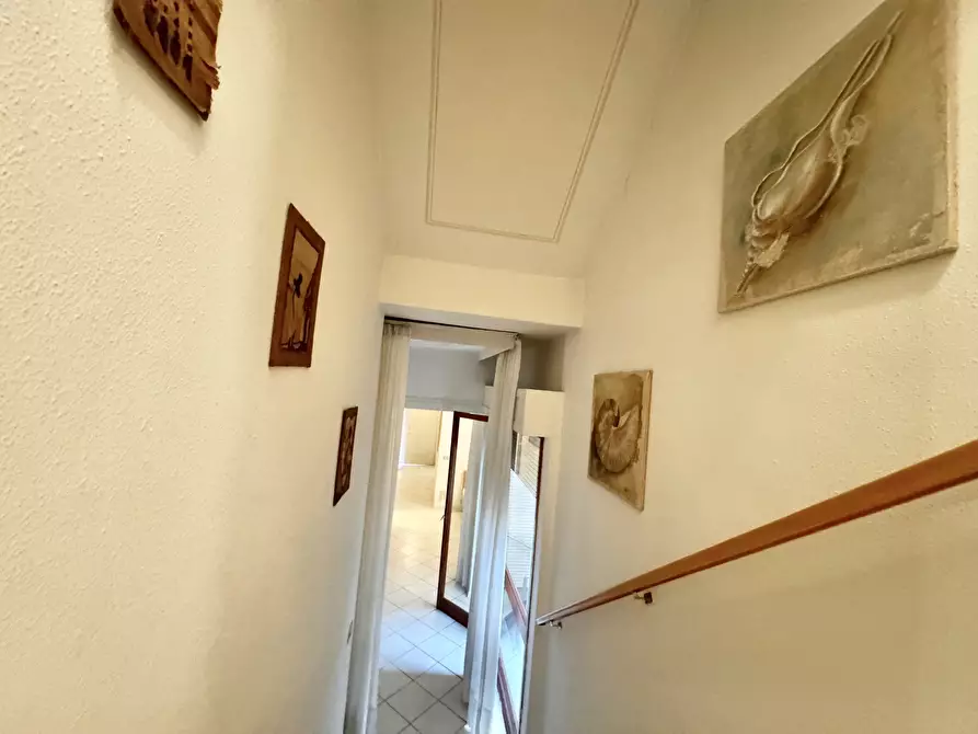 Immagine 45 di Quadrilocale in vendita  a Seravezza