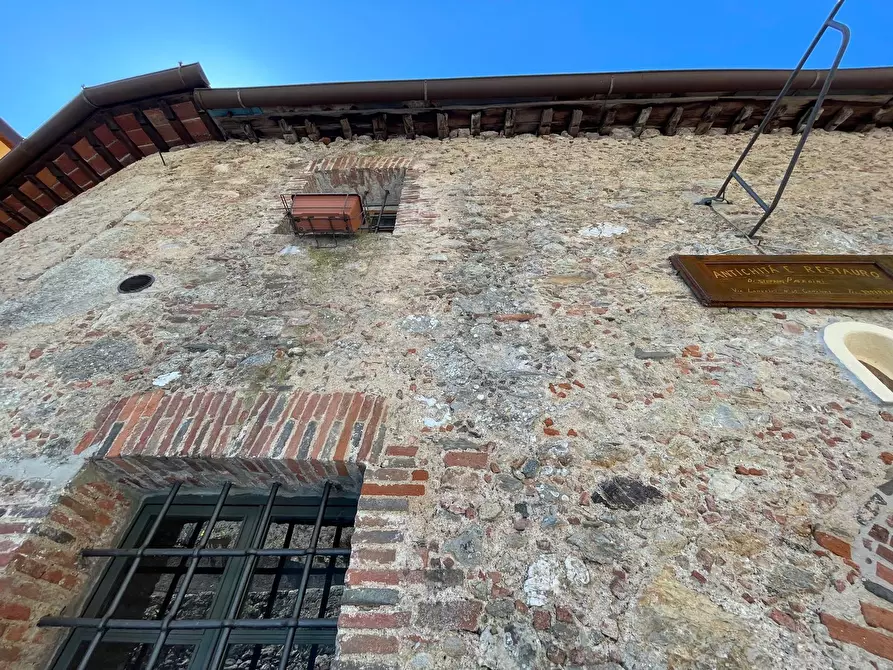 Immagine 36 di Rustico / casale in vendita  a Camaiore