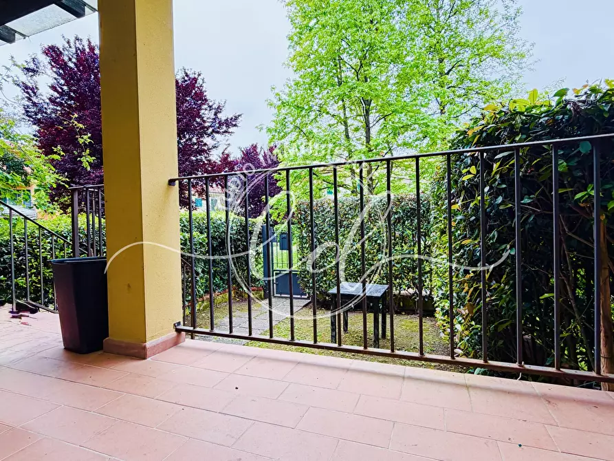 Immagine 2 di Villetta a schiera in vendita  a Pietrasanta