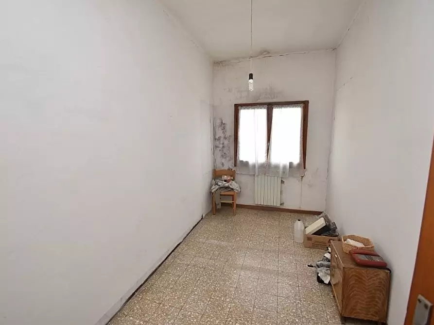 Immagine 34 di Porzione di casa in vendita  a Seravezza