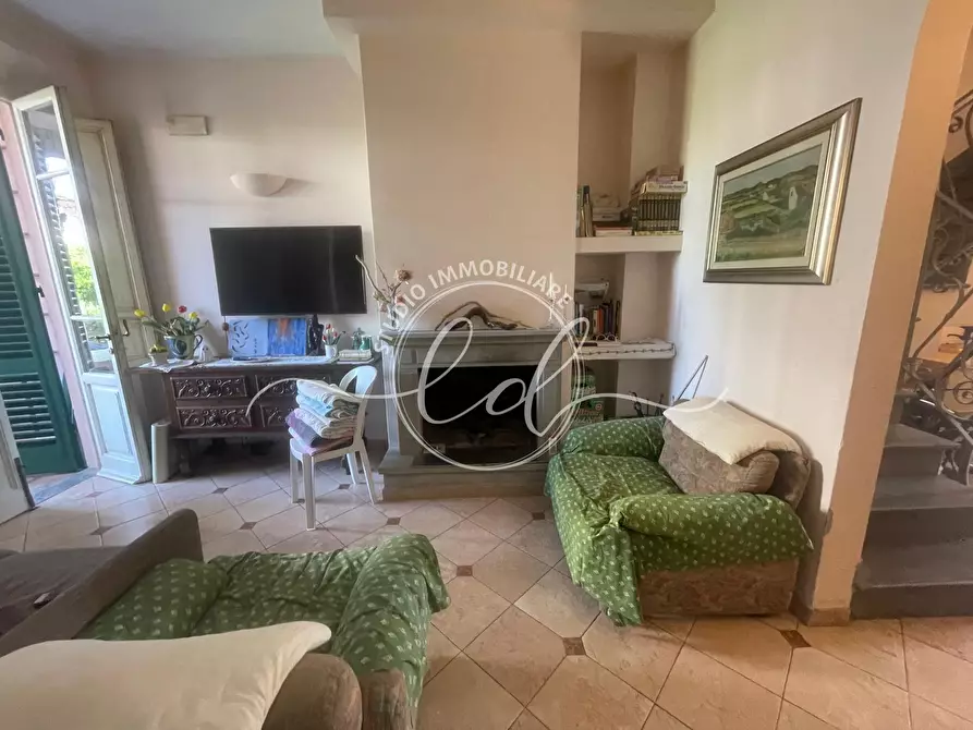 Immagine 9 di Porzione di casa in affitto  a Viareggio