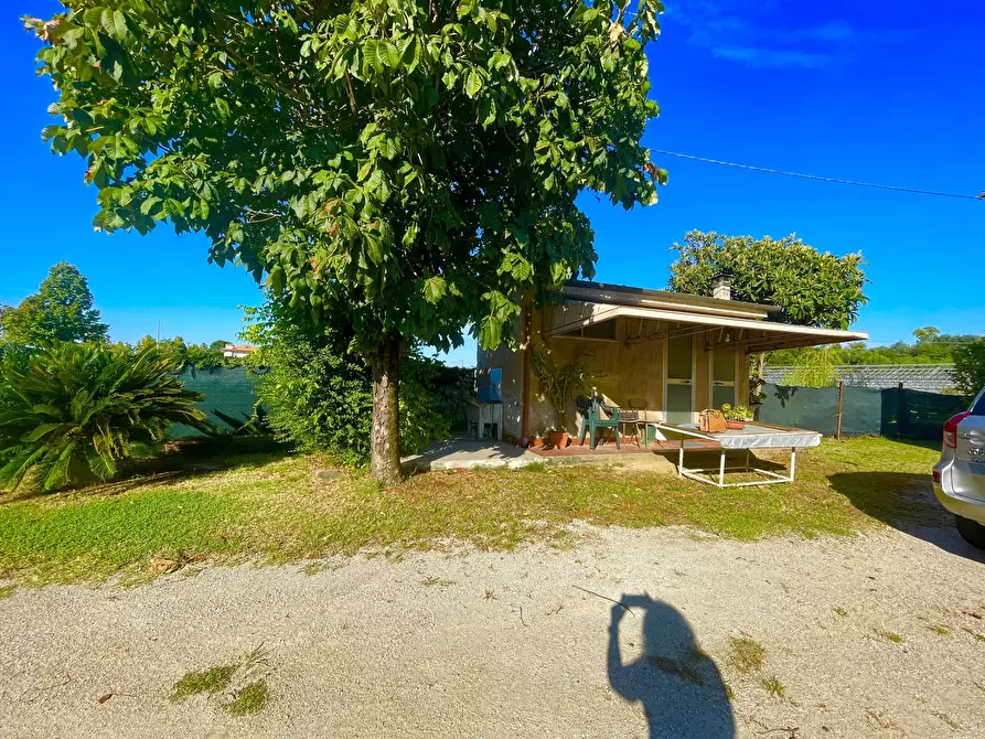 Immagine 11 di Rustico / casale in vendita  a Camaiore