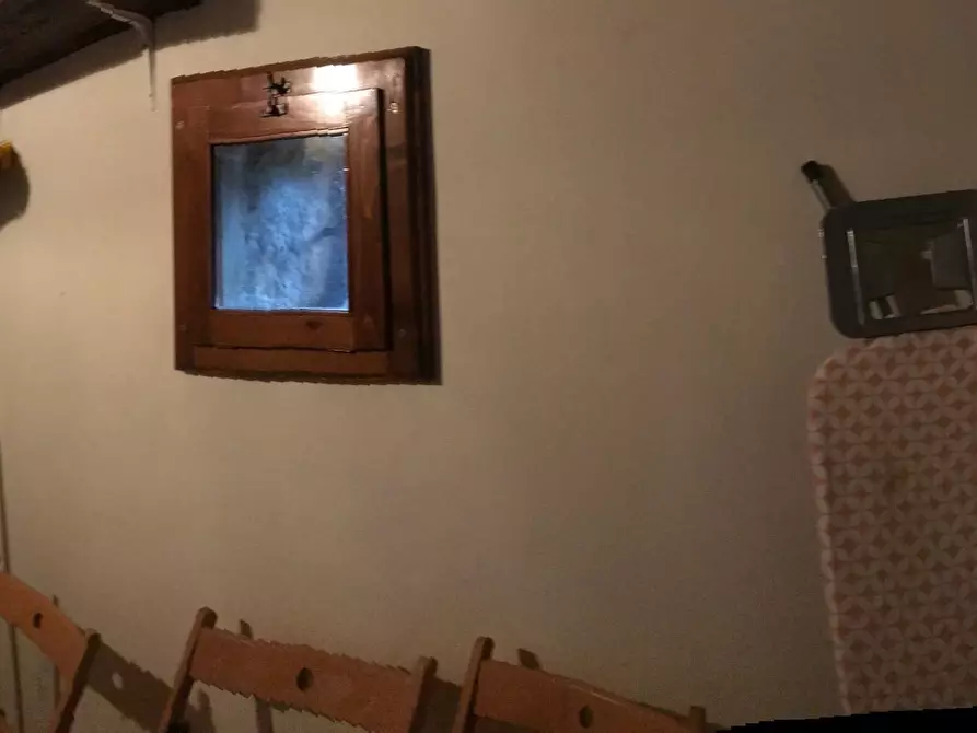 Immagine 16 di Porzione di casa in vendita  a Seravezza
