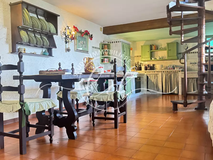 Immagine 87 di Casa indipendente in vendita  a Massarosa