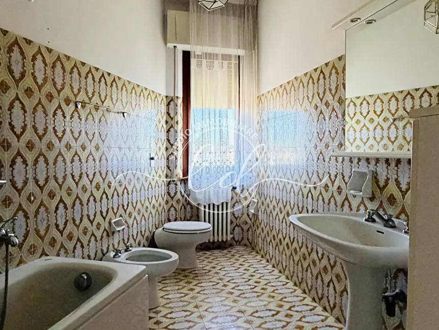 Immagine 57 di Casa indipendente in vendita  a Pietrasanta
