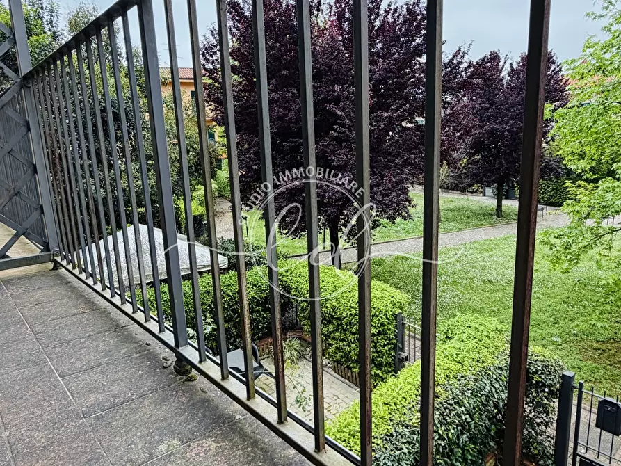 Immagine 41 di Villetta a schiera in vendita  a Pietrasanta