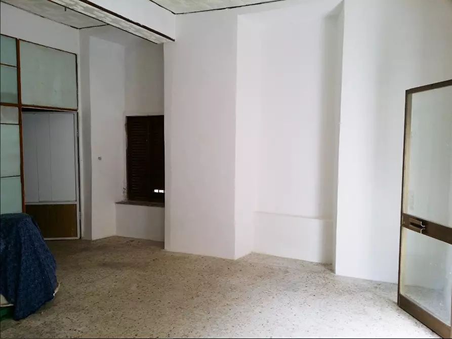 Immagine 5 di Locale commerciale in vendita  in Via Vecchia Fiuggi 20 a Fiuggi