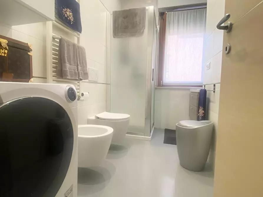 Immagine 20 di Pentalocale in vendita  in Via Cesare Battisti CESARE BATTISTI a Pescara