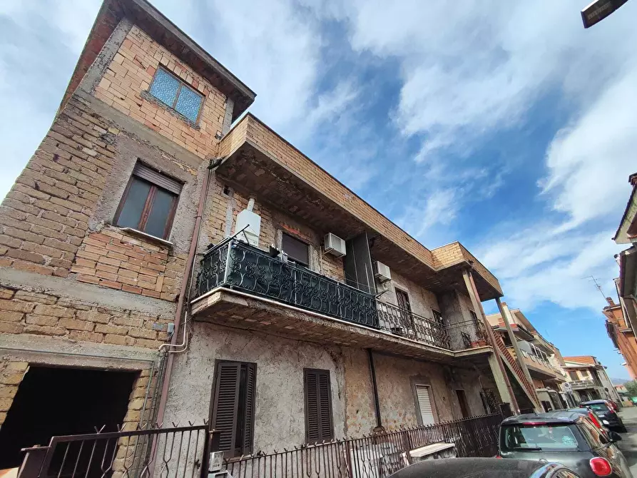 Immagine 3 di Trilocale in vendita  in Via Luigi Settembrini 6 a Guidonia Montecelio