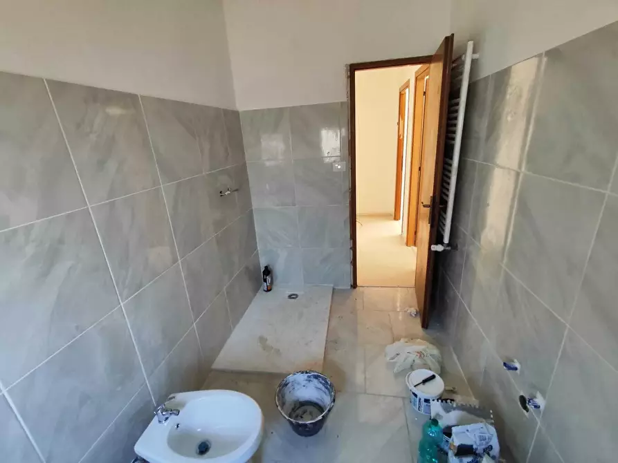 Immagine 21 di Trilocale in vendita  in via don minzoni 30 a Tivoli