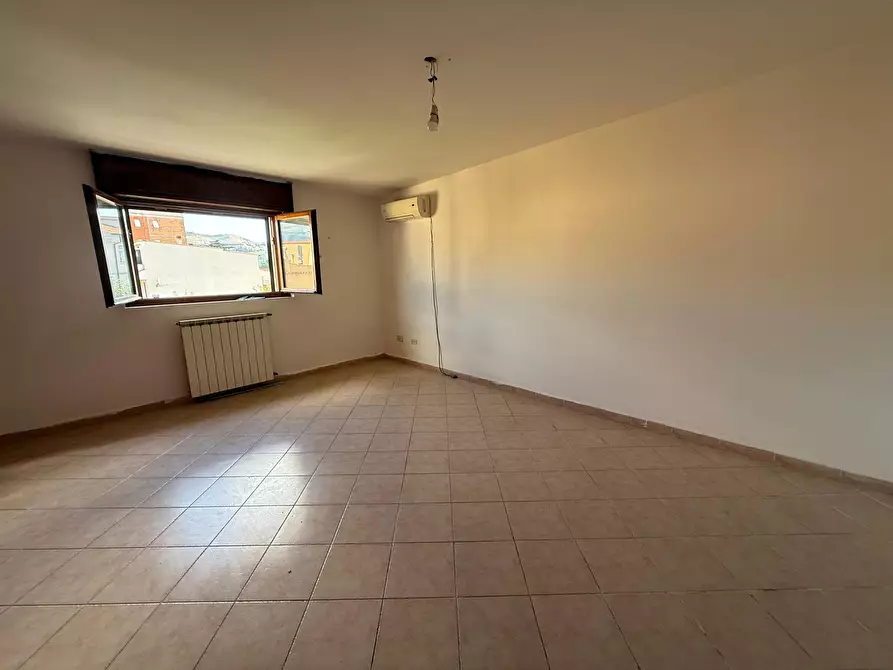 Immagine 21 di Trilocale in vendita  in via maremmana inferiore 110 a Guidonia Montecelio