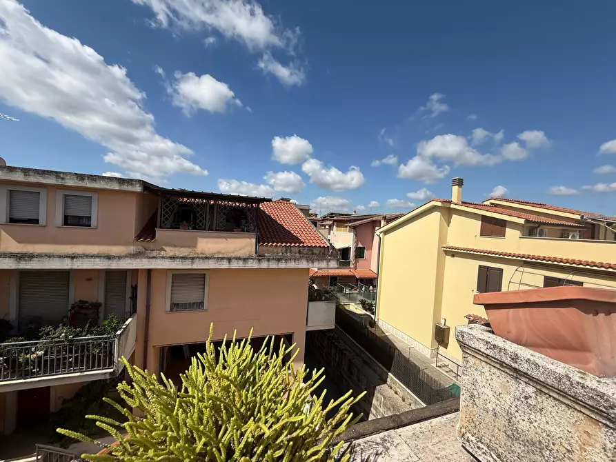 Immagine 3 di Trilocale in vendita  in via maremmana inferiore 110 a Guidonia Montecelio