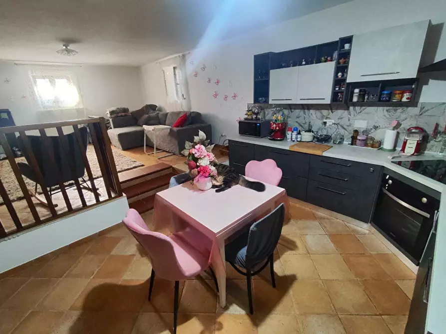 Immagine 30 di Quadrilocale in vendita  in Via Guglielmo Oberdan 35 a Guidonia Montecelio