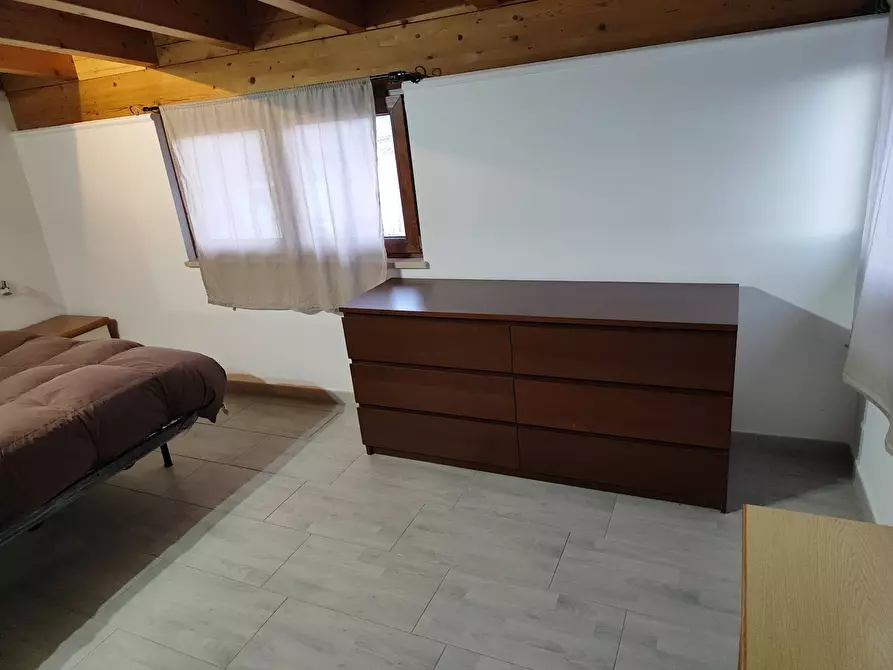 Immagine 25 di Trilocale in vendita  in Via Nicola Ricciotti 50 a Guidonia Montecelio