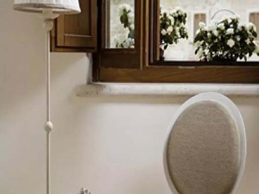 Immagine 15 di Casa indipendente in vendita  in Piazza San Tommaso a Ascoli Piceno