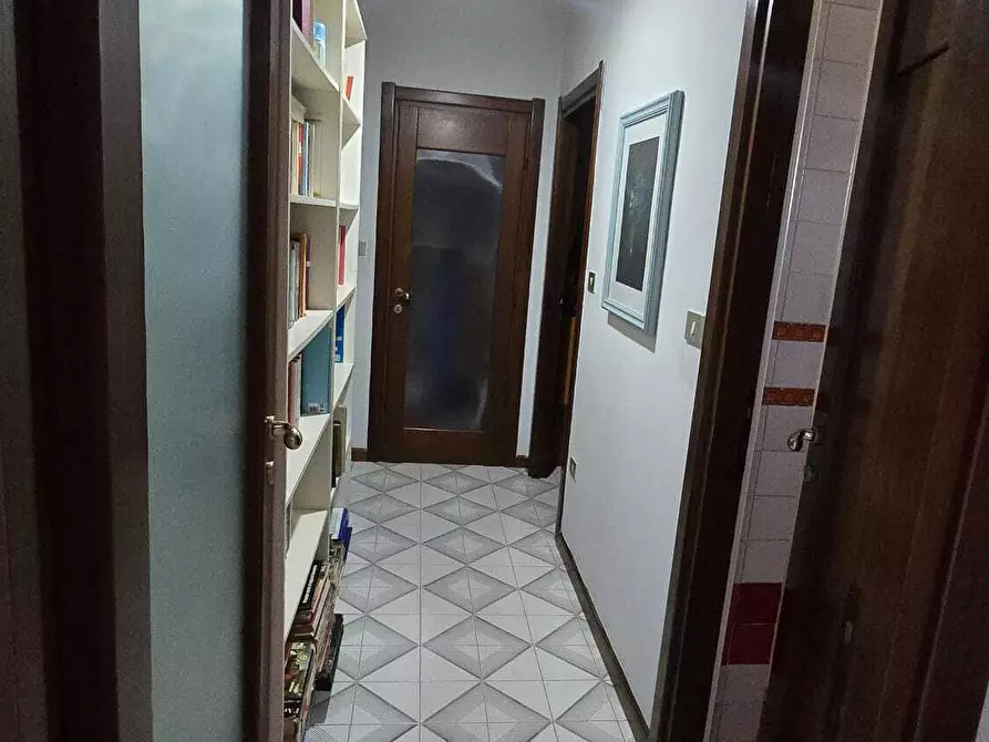 Immagine 3 di Pentalocale in vendita  in Via Principessa Iolanda di Savoia 68 a Sassari