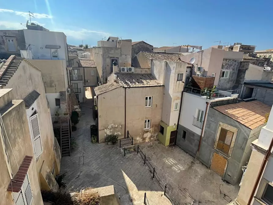 Immagine 5 di Quadrilocale in vendita  in Via Resalibera 41 a Siracusa