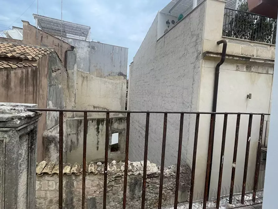 Immagine 12 di Appartamento in vendita  in Via Carmelo Campisi 5 a Siracusa