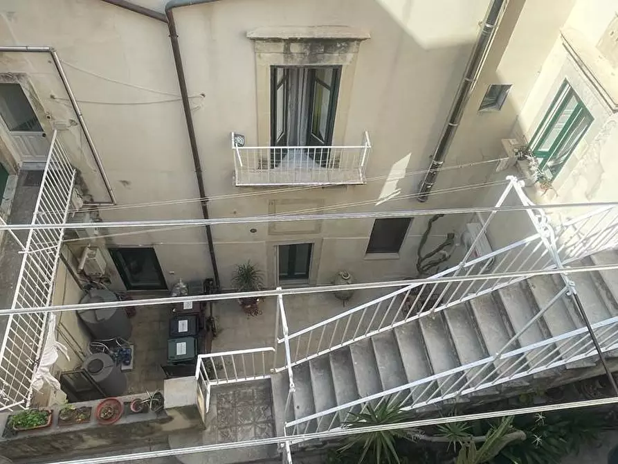 Immagine 11 di Appartamento in vendita  a Siracusa
