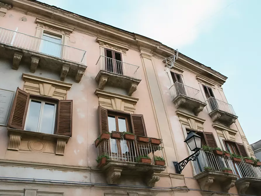 Immagine 2 di Appartamento in vendita  in Via Ruggero Settimo a Siracusa