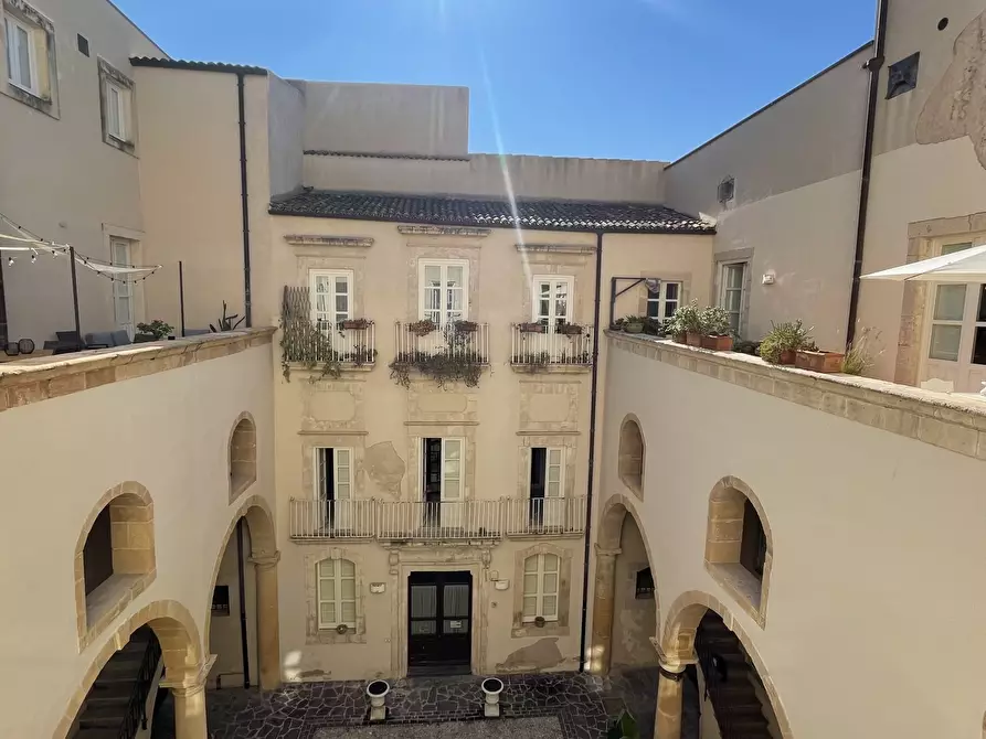 Immagine 4 di Quadrilocale in vendita  in VIA DELLA MAESTRANZA 72 a Siracusa