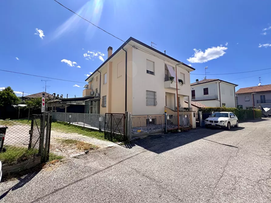 Immagine 34 di Porzione di casa in vendita  a Cesena