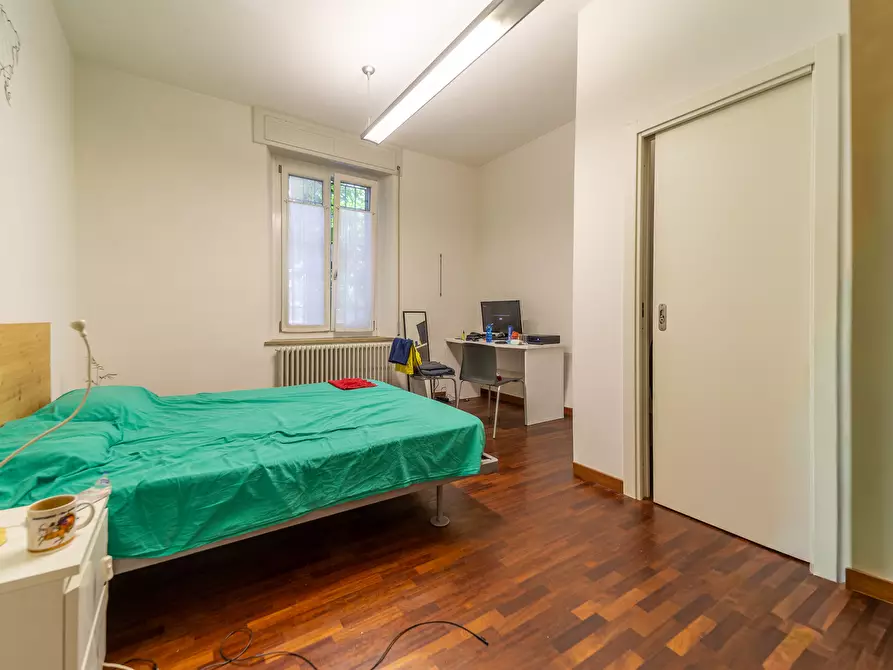 Immagine 14 di Quadrilocale in vendita  in Viale Osacca 4 a Parma