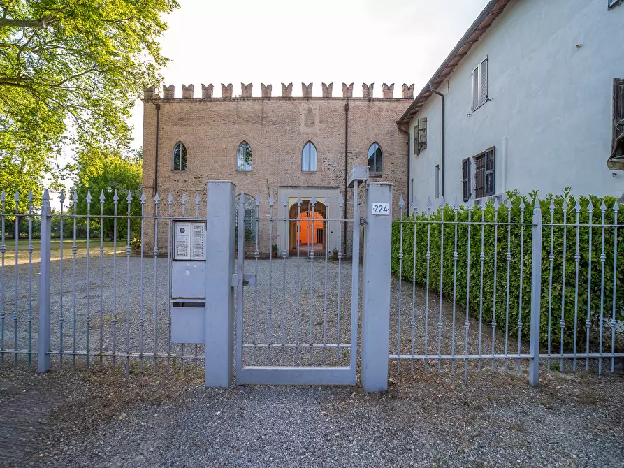Immagine 2 di Bilocale in vendita  in Via Emilia Ovest 230 a Parma