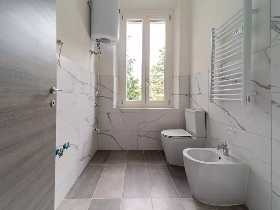 Immagine 9 di Bilocale in vendita  in Via Oreste Grassi 35 a Collecchio