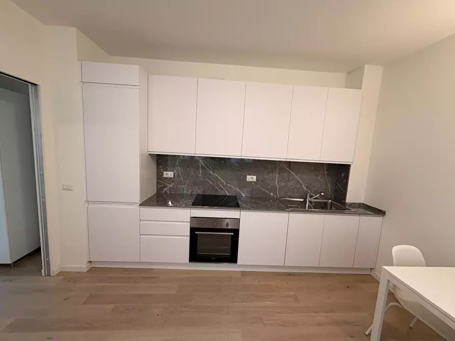 Immagine 6 di Bilocale in affitto  in Viale Mentana 134 a Parma