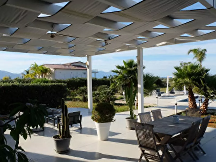 Immagine 33 di Villa in vendita  a Partinico