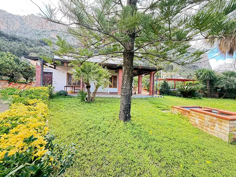 Immagine 40 di Casa indipendente in vendita  a Carini