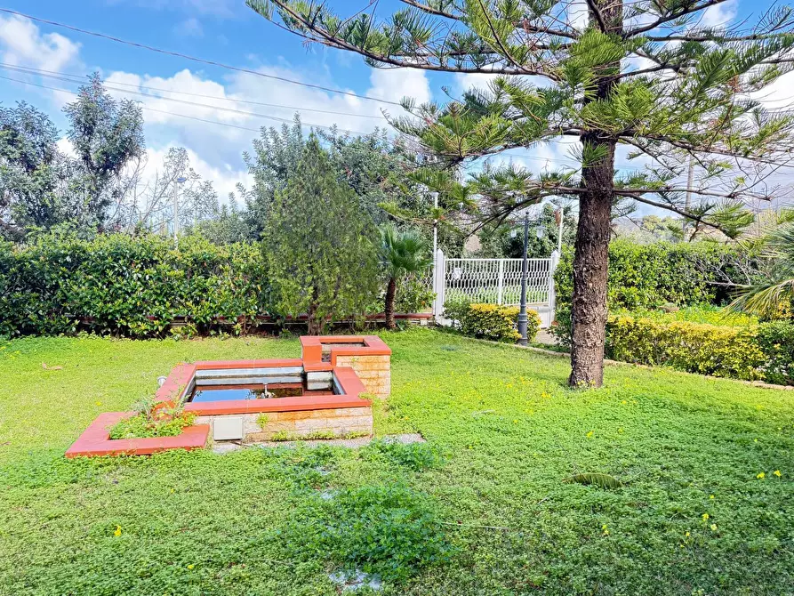 Immagine 37 di Casa indipendente in vendita  a Carini